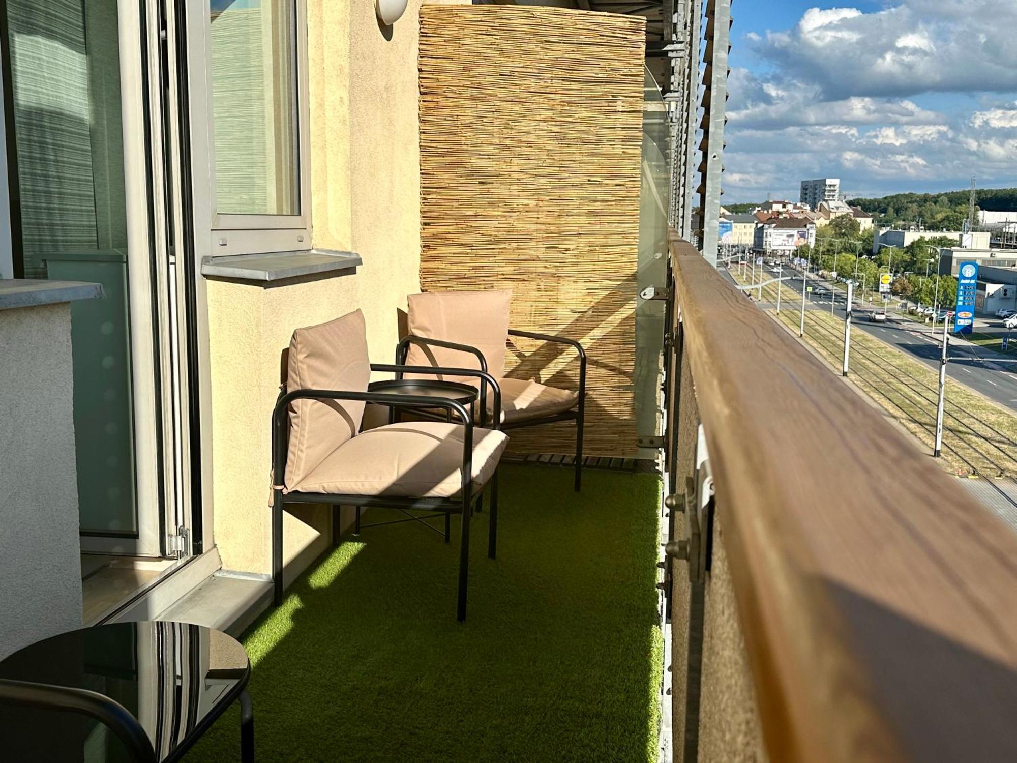 Apartment Ceskomoravska - O2 Arena Prague Extérieur photo